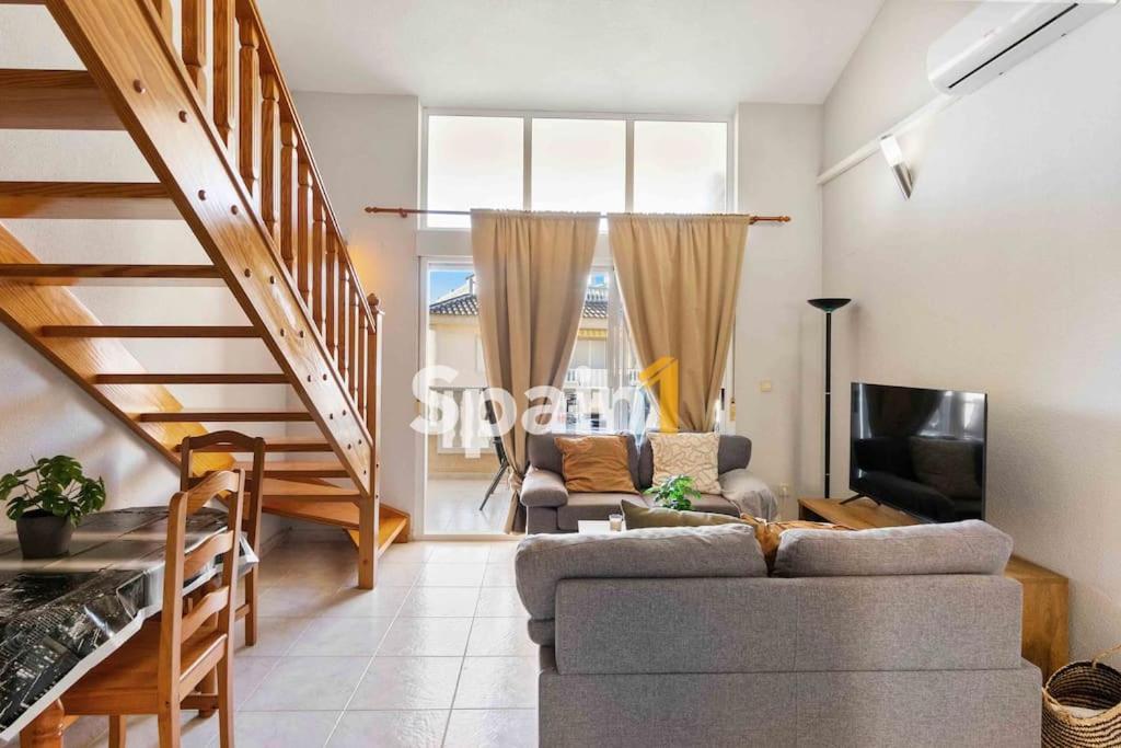 Apartamento Atico En Guardamar Con 3 *